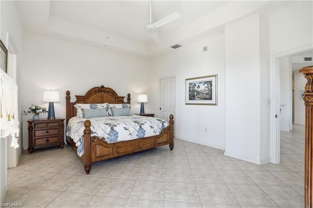4183 BAY BEACH LN 3P1, Fort Myers Beach, FL 33931