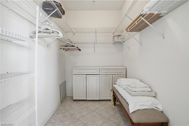 4183 BAY BEACH LN 3P1, Fort Myers Beach, FL 33931