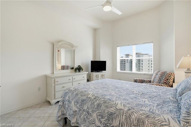 4183 BAY BEACH LN 3P1, Fort Myers Beach, FL 33931