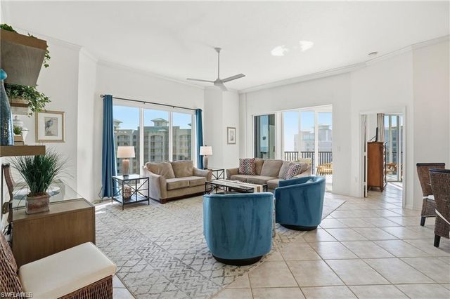 4183 BAY BEACH LN 3P1, Fort Myers Beach, FL 33931