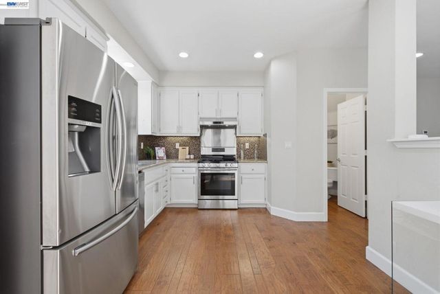106 Accolade Dr, San Leandro, CA 94577