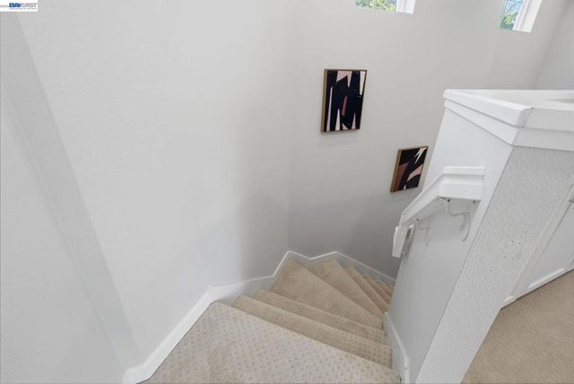 106 Accolade Dr, San Leandro, CA 94577