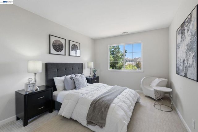 106 Accolade Dr, San Leandro, CA 94577