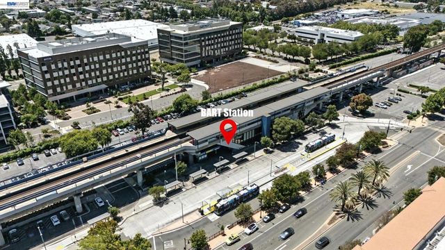 106 Accolade Dr, San Leandro, CA 94577