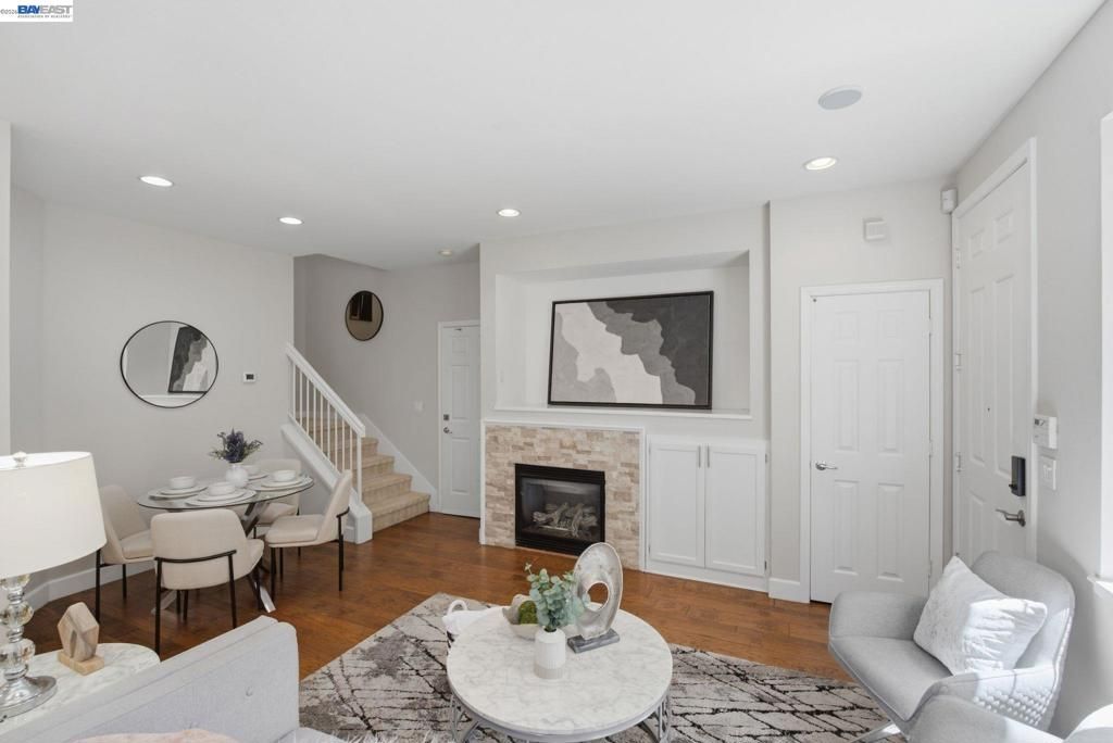 Image 15 of property listing at 106 Accolade Dr, San Leandro, CA 94577