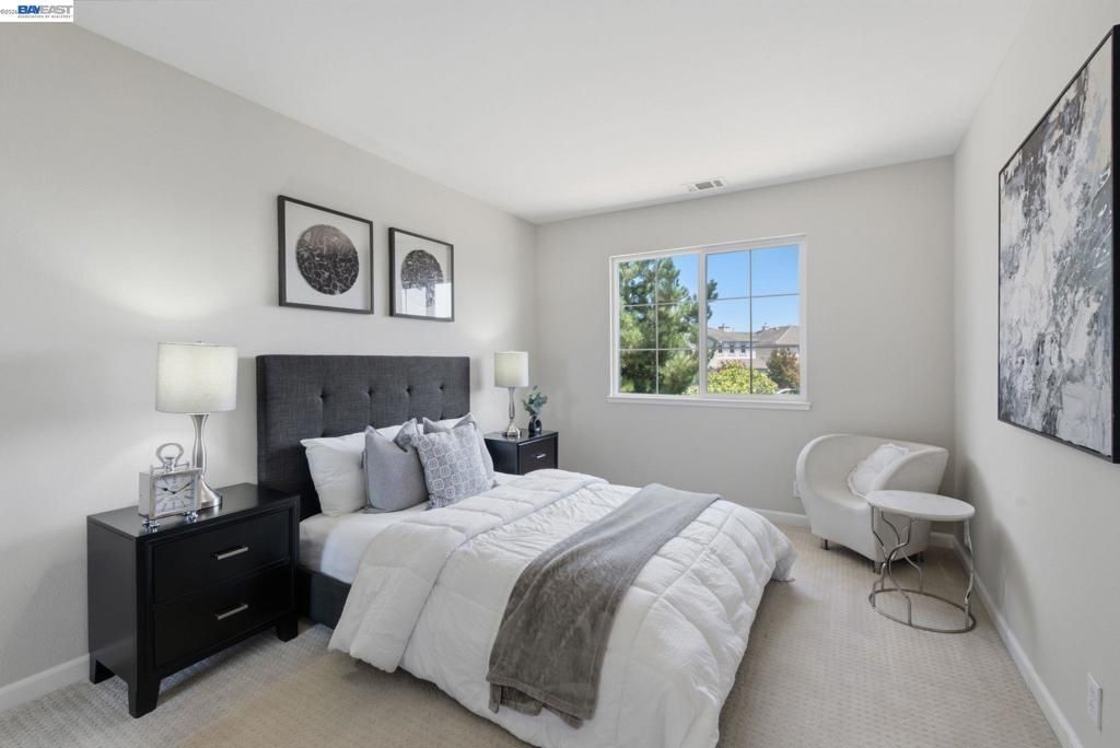 Image 25 of property listing at 106 Accolade Dr, San Leandro, CA 94577