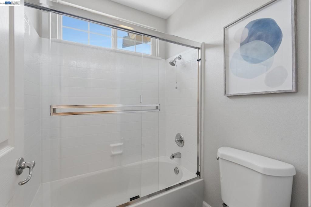 Image 28 of property listing at 106 Accolade Dr, San Leandro, CA 94577