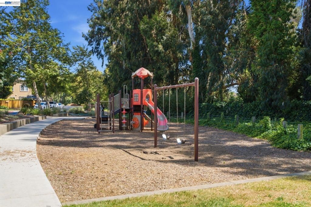 Image 42 of property listing at 106 Accolade Dr, San Leandro, CA 94577
