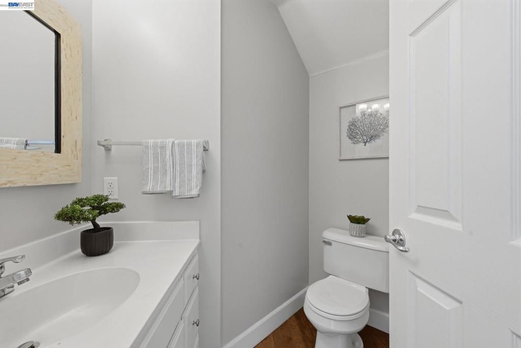 Image 8 of property listing at 106 Accolade Dr, San Leandro, CA 94577