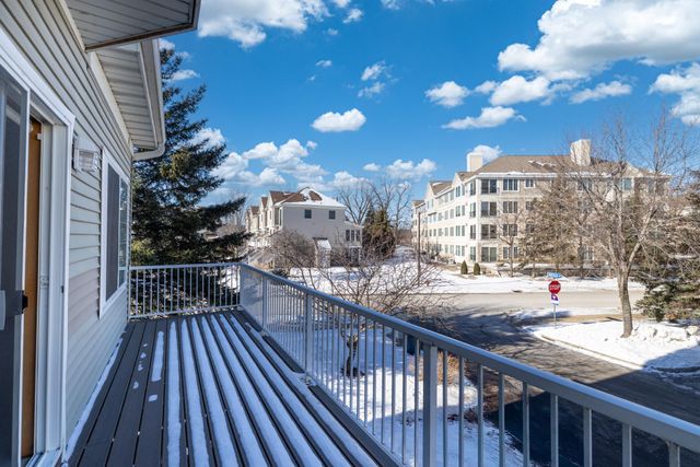 900 Fairfield Way, Hopkins, MN 55305