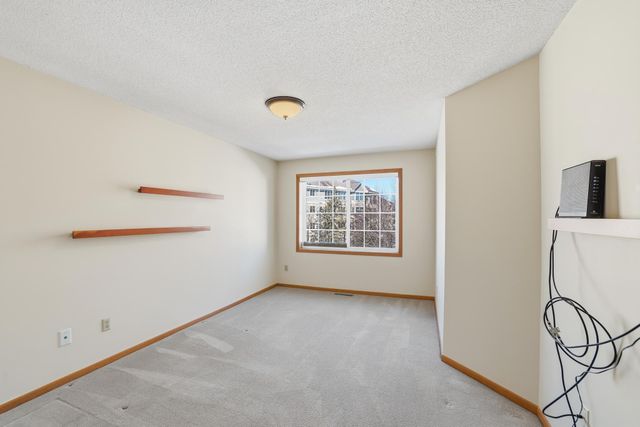 900 Fairfield Way, Hopkins, MN 55305