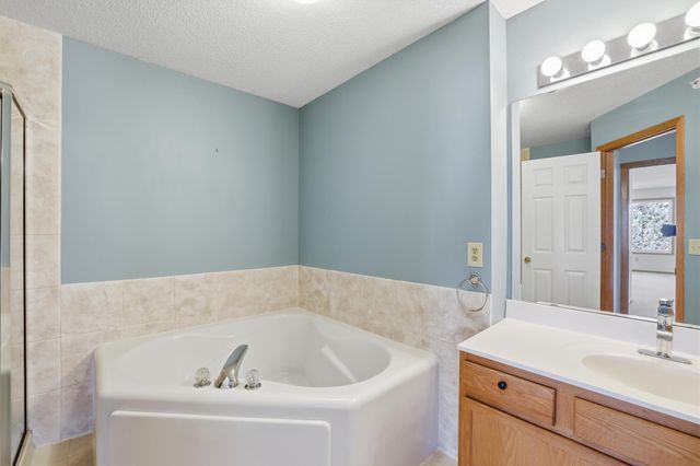 900 Fairfield Way, Hopkins, MN 55305