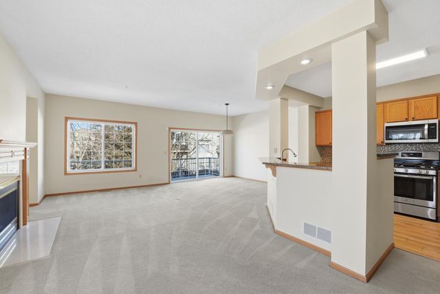 900 Fairfield Way, Hopkins, MN 55305