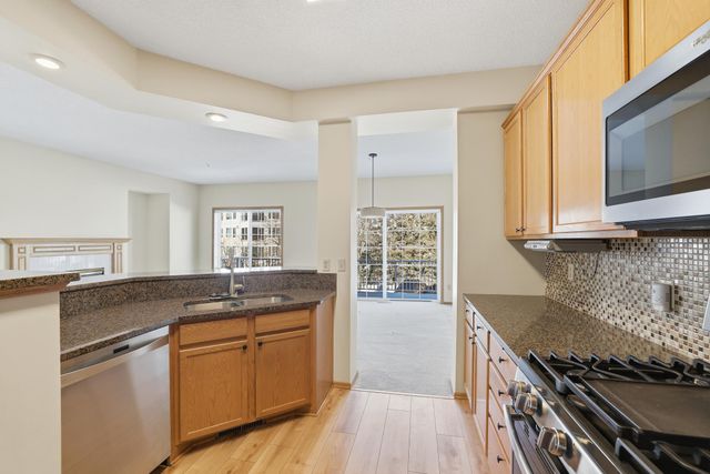 900 Fairfield Way, Hopkins, MN 55305