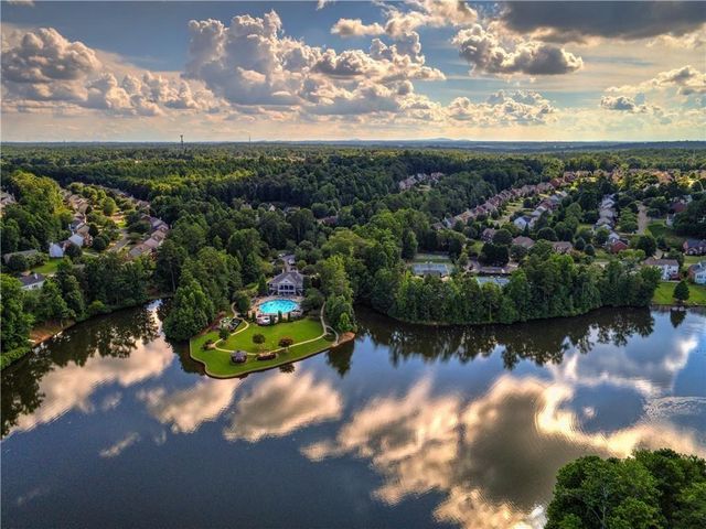 1695 Montcliff Drive, Cumming, GA 30041