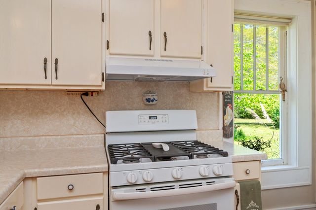 8168 N Hwy 85, Laurel Hill, FL 32567