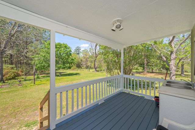 8168 N Hwy 85, Laurel Hill, FL 32567