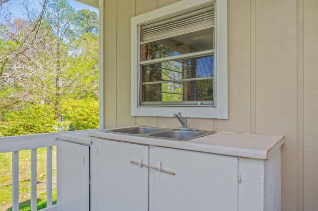 8168 N Hwy 85, Laurel Hill, FL 32567