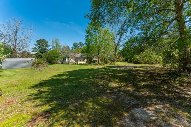 8168 N Hwy 85, Laurel Hill, FL 32567