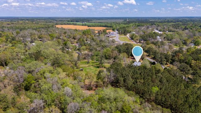 8168 N Hwy 85, Laurel Hill, FL 32567