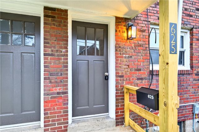 627 2nd St 621, Verona, PA 15147