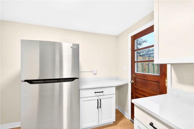 627 2nd St 621, Verona, PA 15147