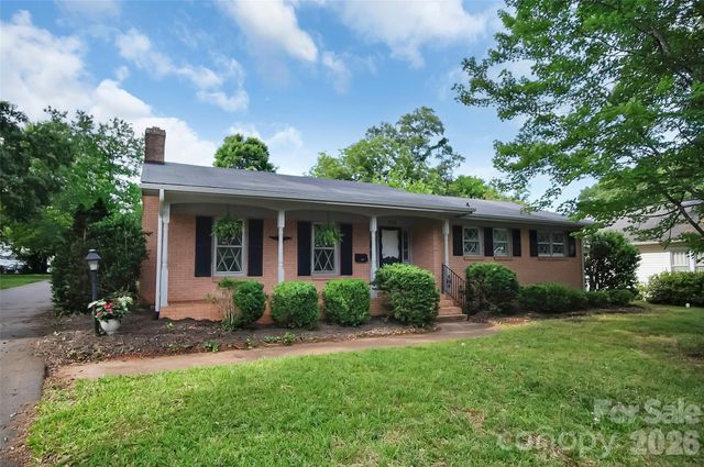 327 Arlington Street, Forest City, NC 28043