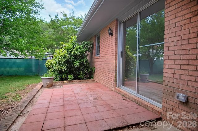327 Arlington Street, Forest City, NC 28043