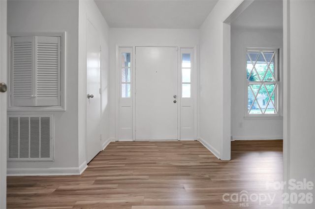 327 Arlington Street, Forest City, NC 28043