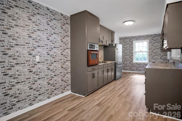 327 Arlington Street, Forest City, NC 28043