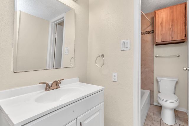 1500 Bay Area Boulevard 260, Houston, TX 77058