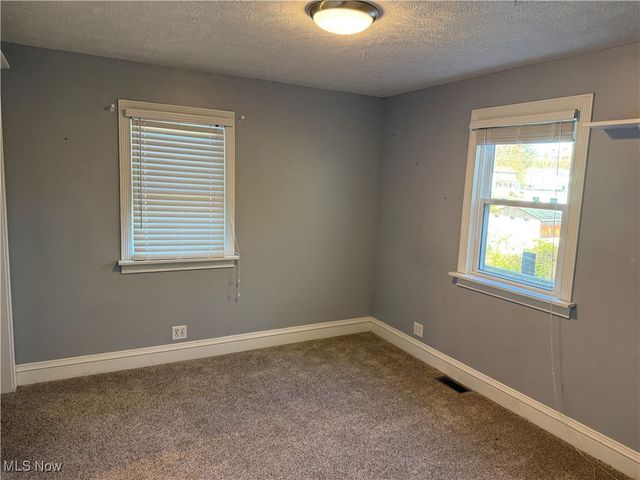 107 Broad Street, St Clairsville, OH 43950