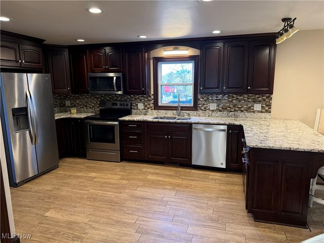 107 Broad Street, St Clairsville, OH 43950