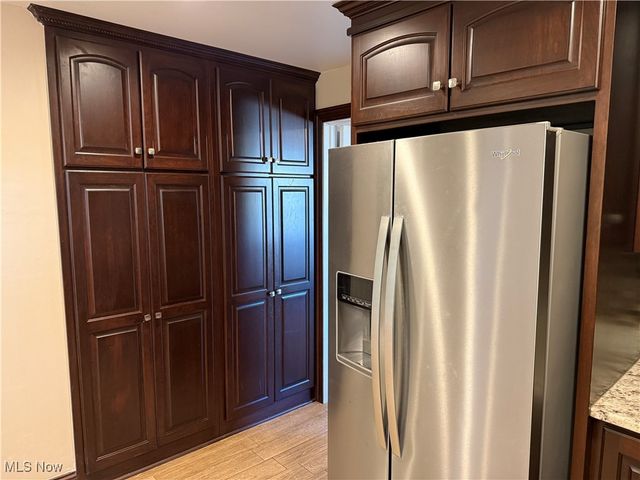 107 Broad Street, St Clairsville, OH 43950