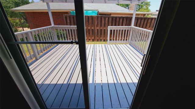 804 Moon Glow DR, Leander, TX 78641