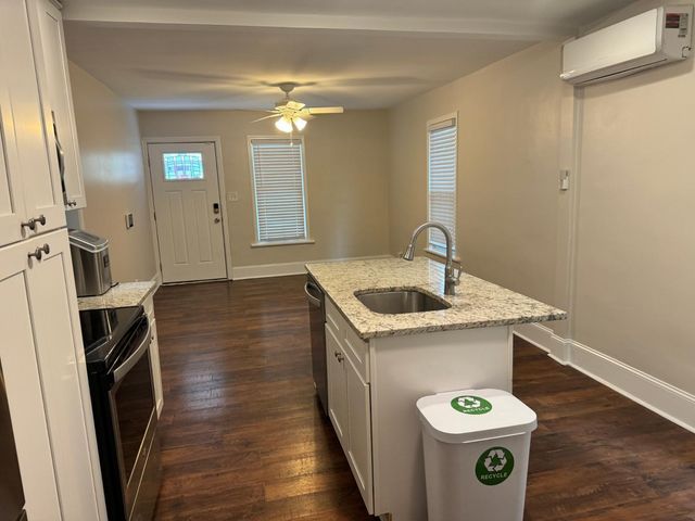 1218 Pender Street, Raleigh, NC 27610