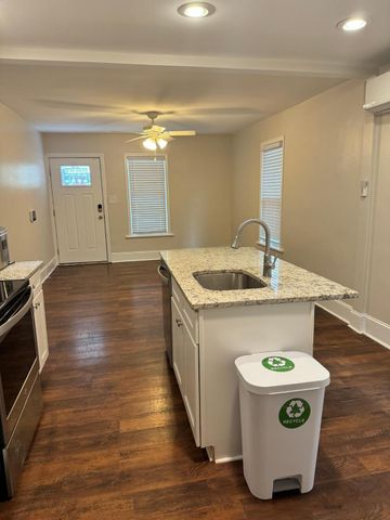 1218 Pender Street, Raleigh, NC 27610