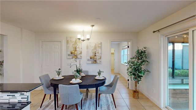 2711 Bishop Drive, Rogers, AR 72756