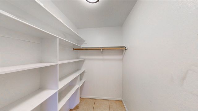2711 Bishop Drive, Rogers, AR 72756
