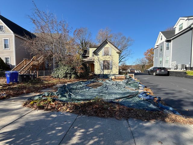 1139 Hyde Park Ave, Boston, MA 02136
