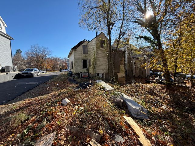 1139 Hyde Park Ave, Boston, MA 02136
