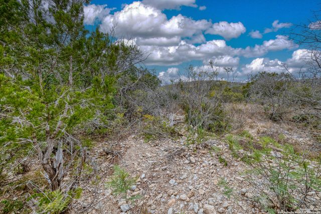 111 Private Road 3325, Concan, TX 78838