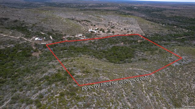 111 Private Road 3325, Concan, TX 78838