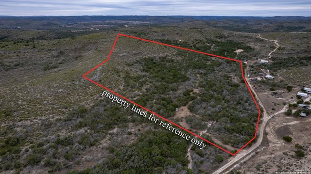 111 Private Road 3325, Concan, TX 78838