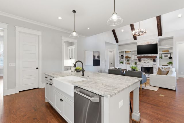 2209 20th Ave, S, Nashville, TN 37212