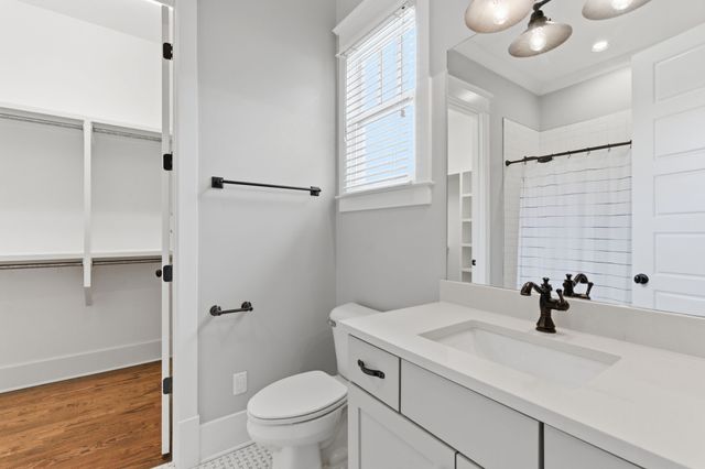 2209 20th Ave, S, Nashville, TN 37212