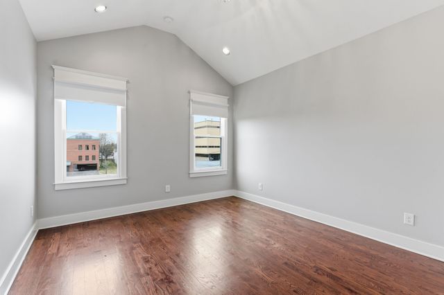 2209 20th Ave, S, Nashville, TN 37212