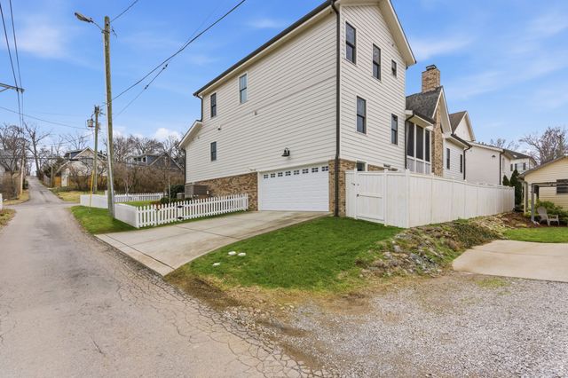 2209 20th Ave, S, Nashville, TN 37212