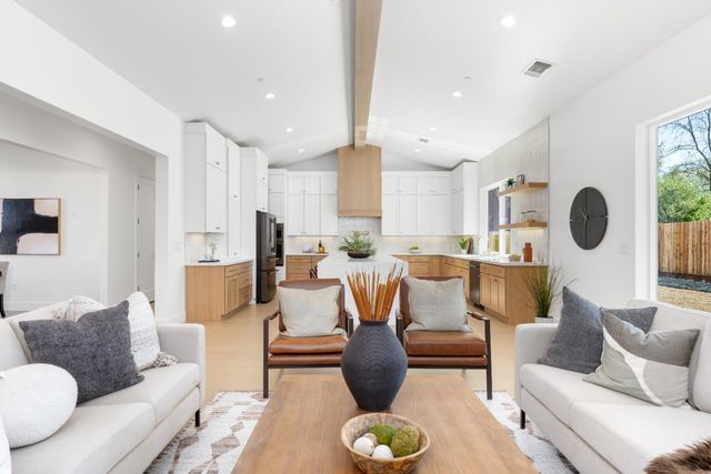 8924 Maple Hill Ln, Orangevale, CA 95662