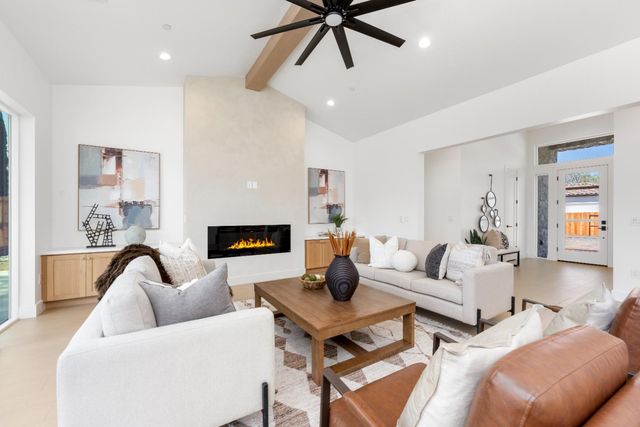 8924 Maple Hill Ln, Orangevale, CA 95662